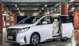 二手传祺汽车7座商务gm8内饰（二手传祺汽车7座商务gm8内饰怎么样）